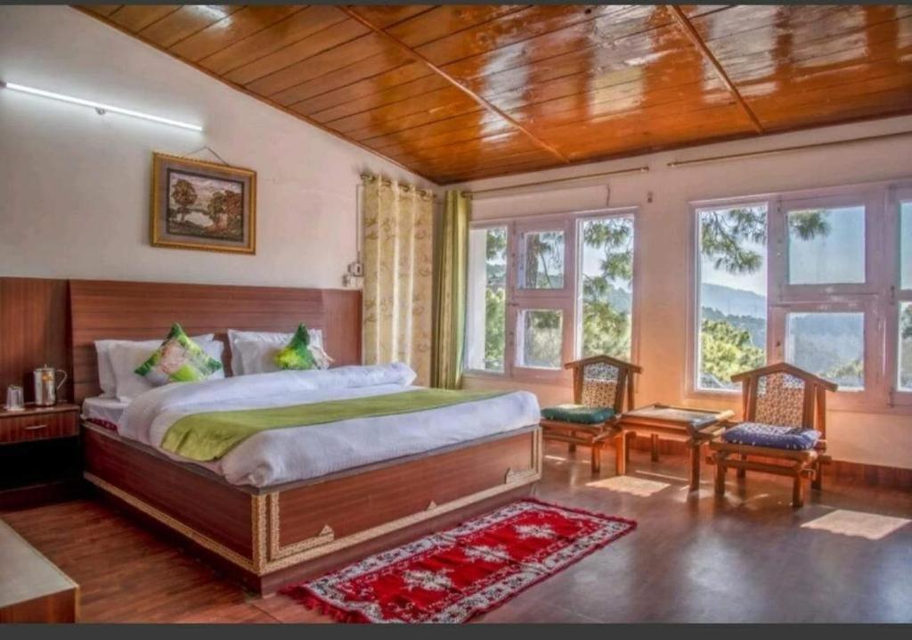 5 Bedrooms By Humble Stay Kasauli Exterior photo