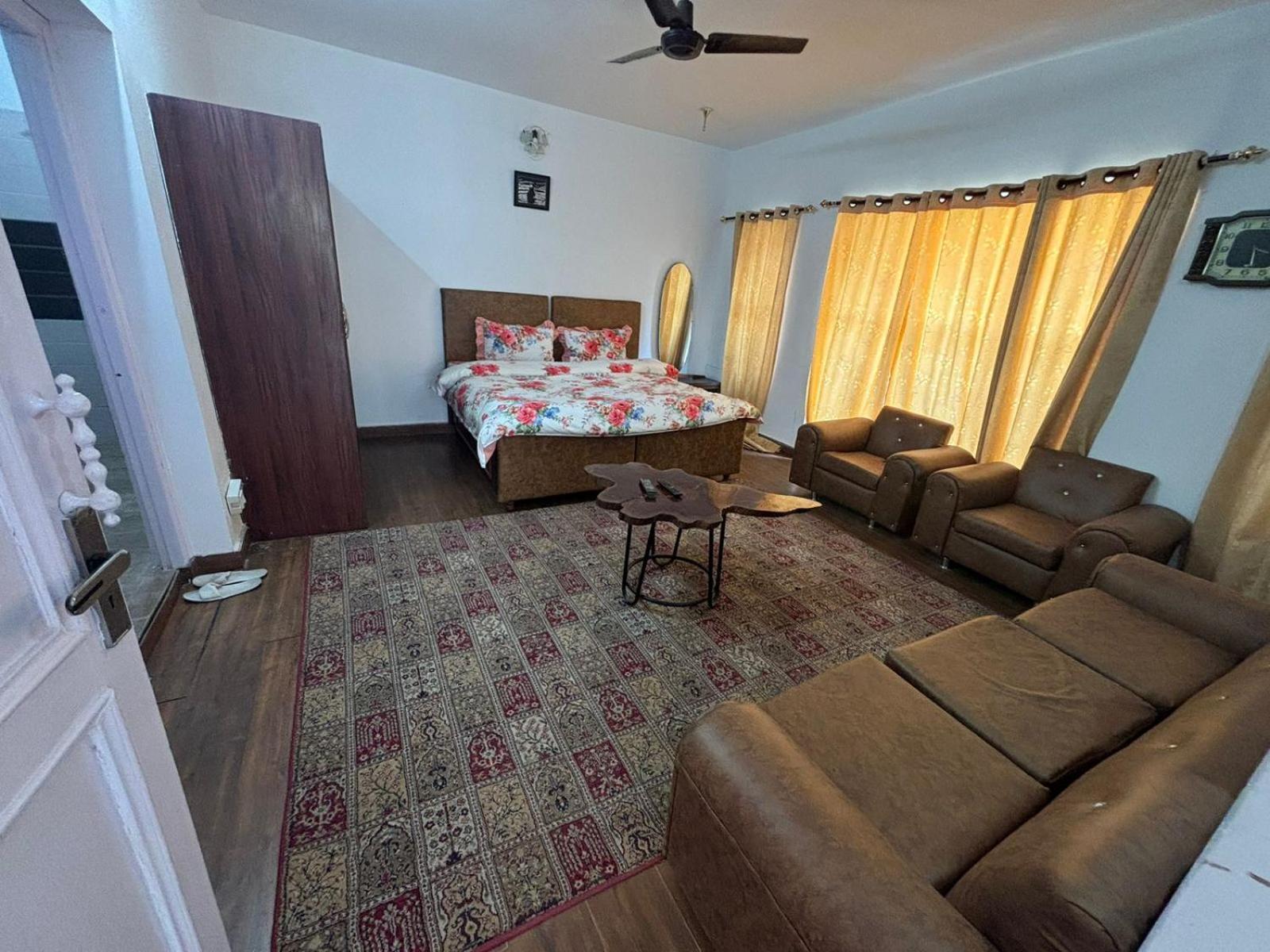 5 Bedrooms By Humble Stay Kasauli Exterior photo